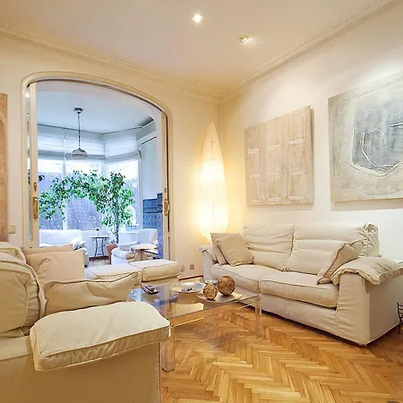 Bcn Eixample Apartment *